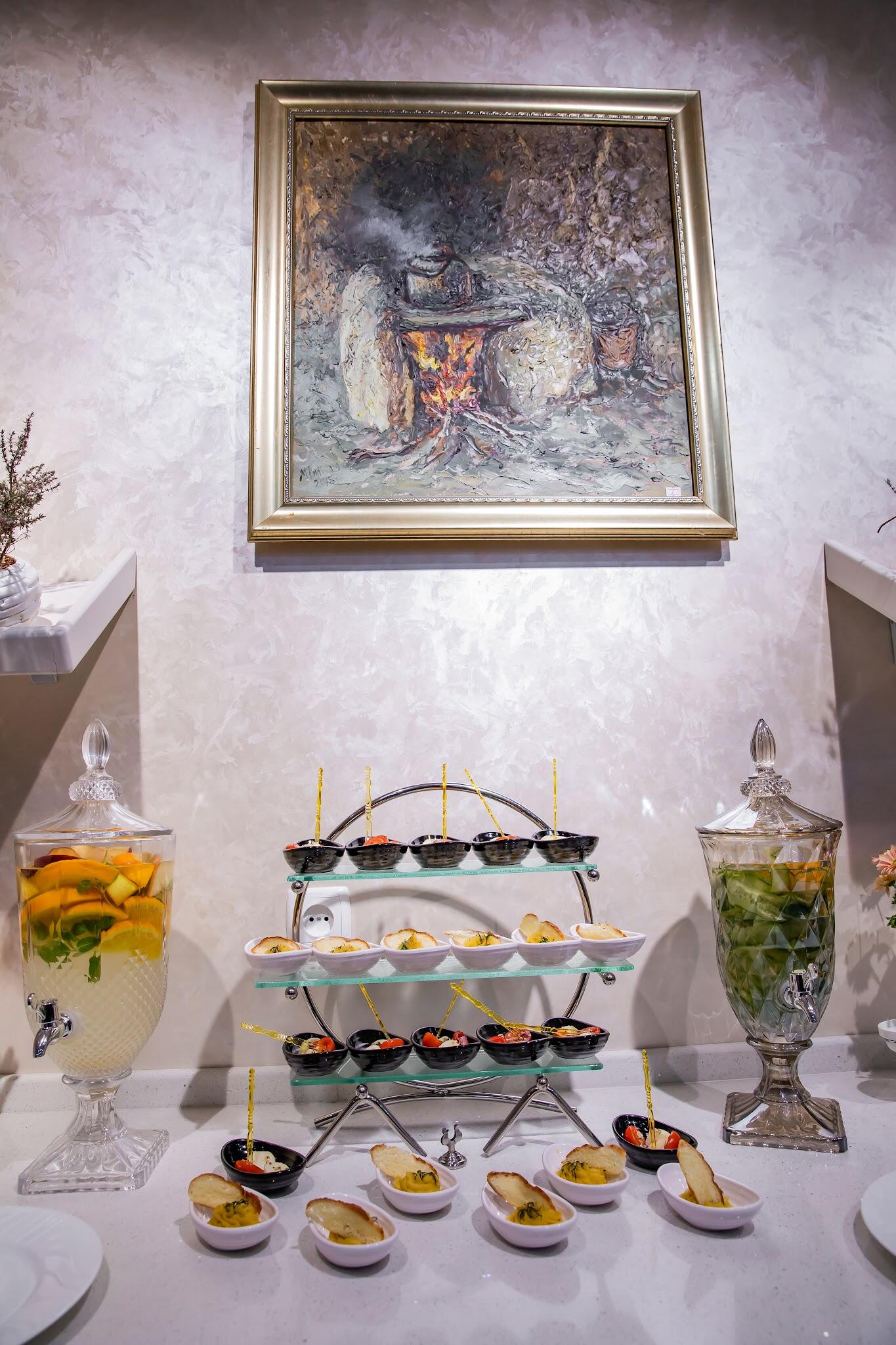 ART DELUXE HOTEL